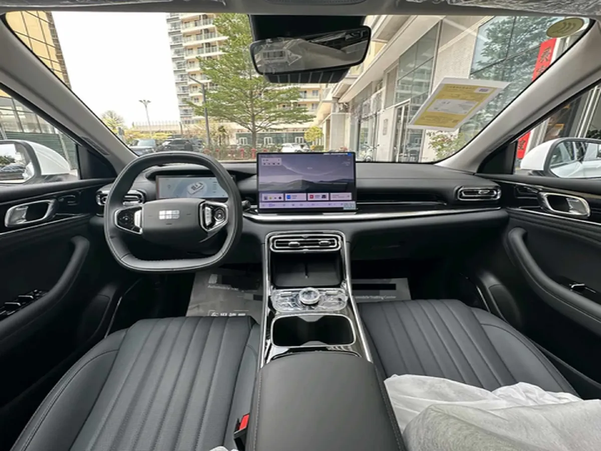 2026 Geely Galaxy Starshine 6 1.5L 112HP L4 1DHT PHEV,autocango,china used car exporter,china ev exporter,chinese used car exporter,chinese used ev exporter