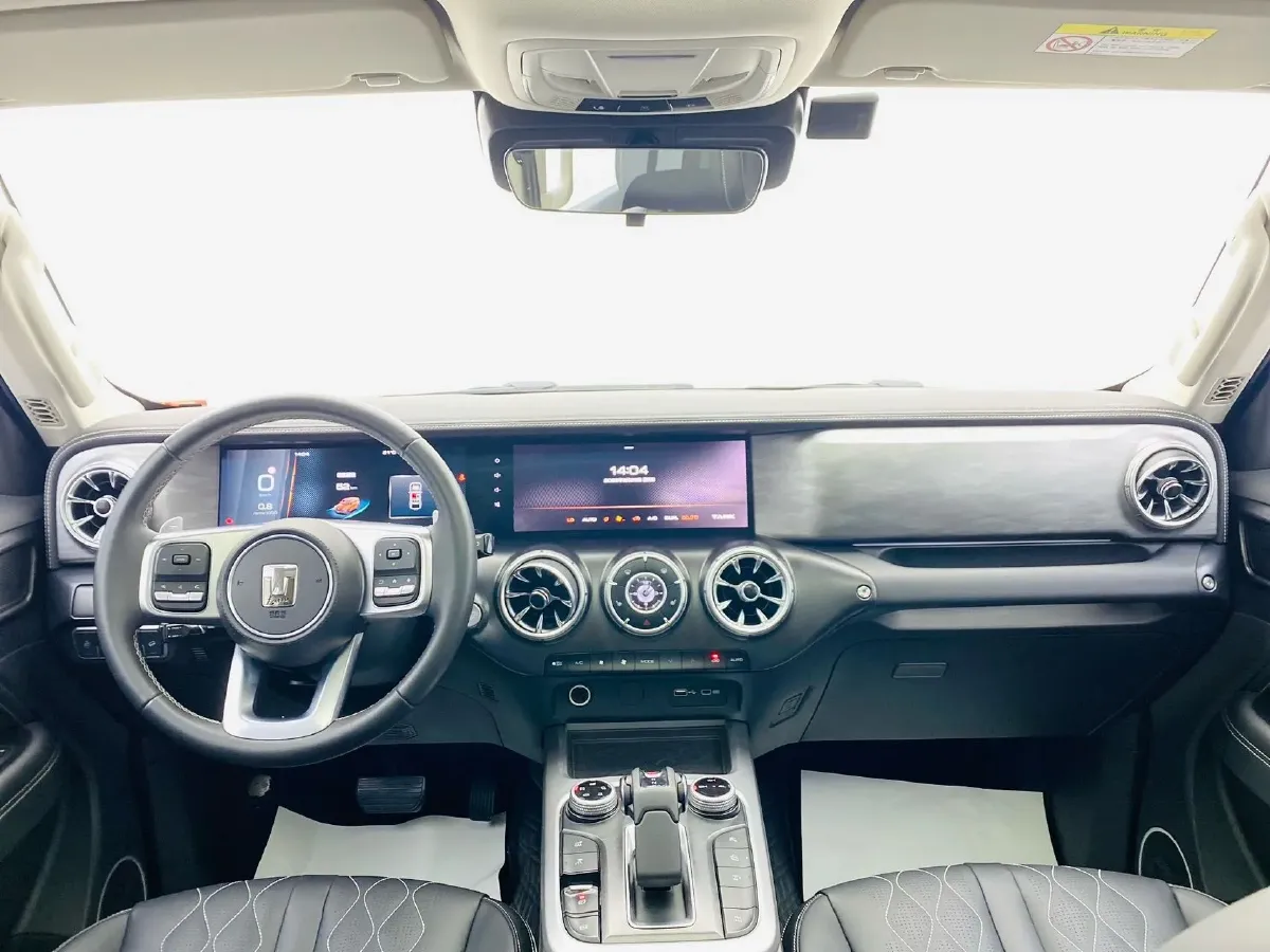 2023 Tank 300 2.0T 227HP L4 8AT,autocango,china used car exporter,china ev exporter,chinese used car exporter,chinese used ev exporter