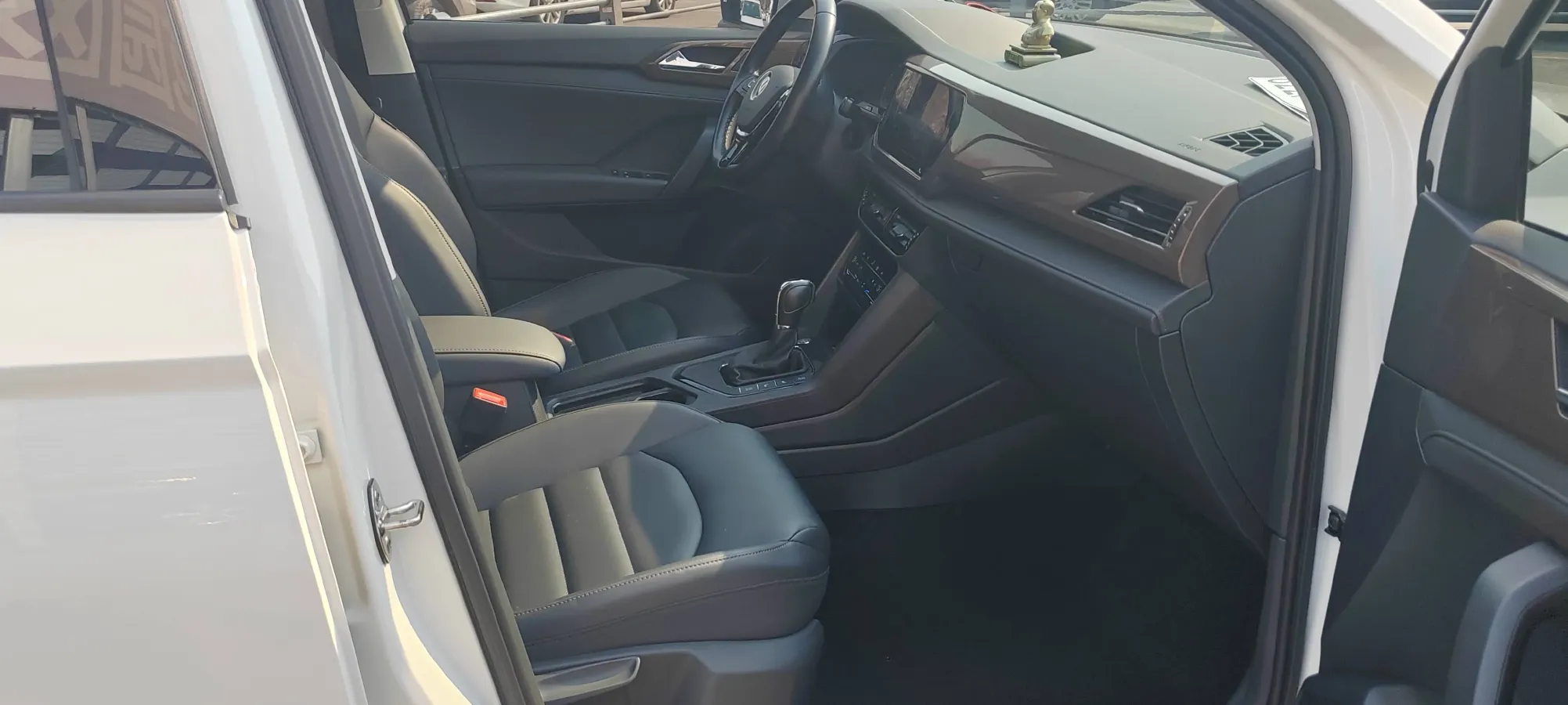 2022 Ford Transit 2.0T 202HP L4 6AT,autocango,china used car exporter,china ev exporter,chinese used car exporter,chinese used ev exporter