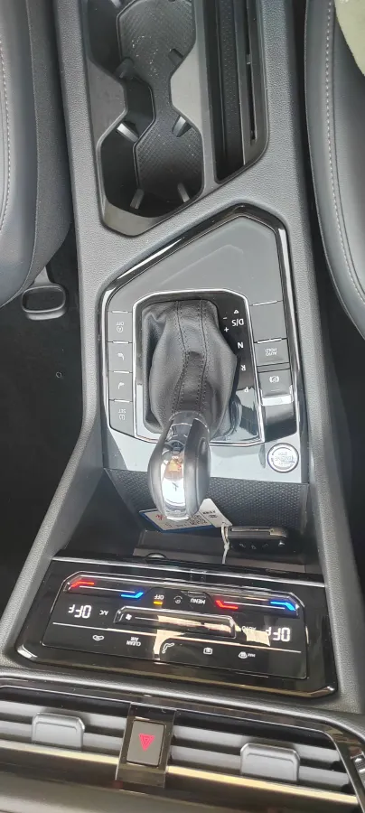 2022 Ford Transit 2.0T 202HP L4 6AT,autocango,china used car exporter,china ev exporter,chinese used car exporter,chinese used ev exporter