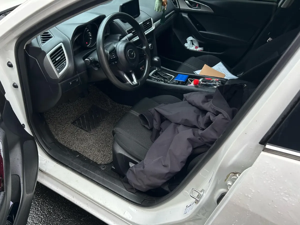 2019 Mazda 3 Axela 1.5L 117HP L4 6AT,autocango,china used car exporter,china ev exporter,chinese used car exporter,chinese used ev exporter