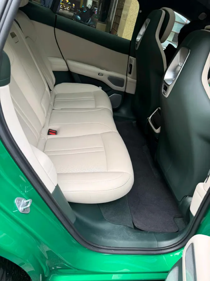 2025 MI YU7 BEV 96.3KWH,autocango,china used car exporter,china ev exporter,chinese used car exporter,chinese used ev exporter