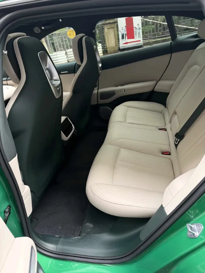 2025 MI YU7 BEV 96.3KWH,autocango,china used car exporter,china ev exporter,chinese used car exporter,chinese used ev exporter