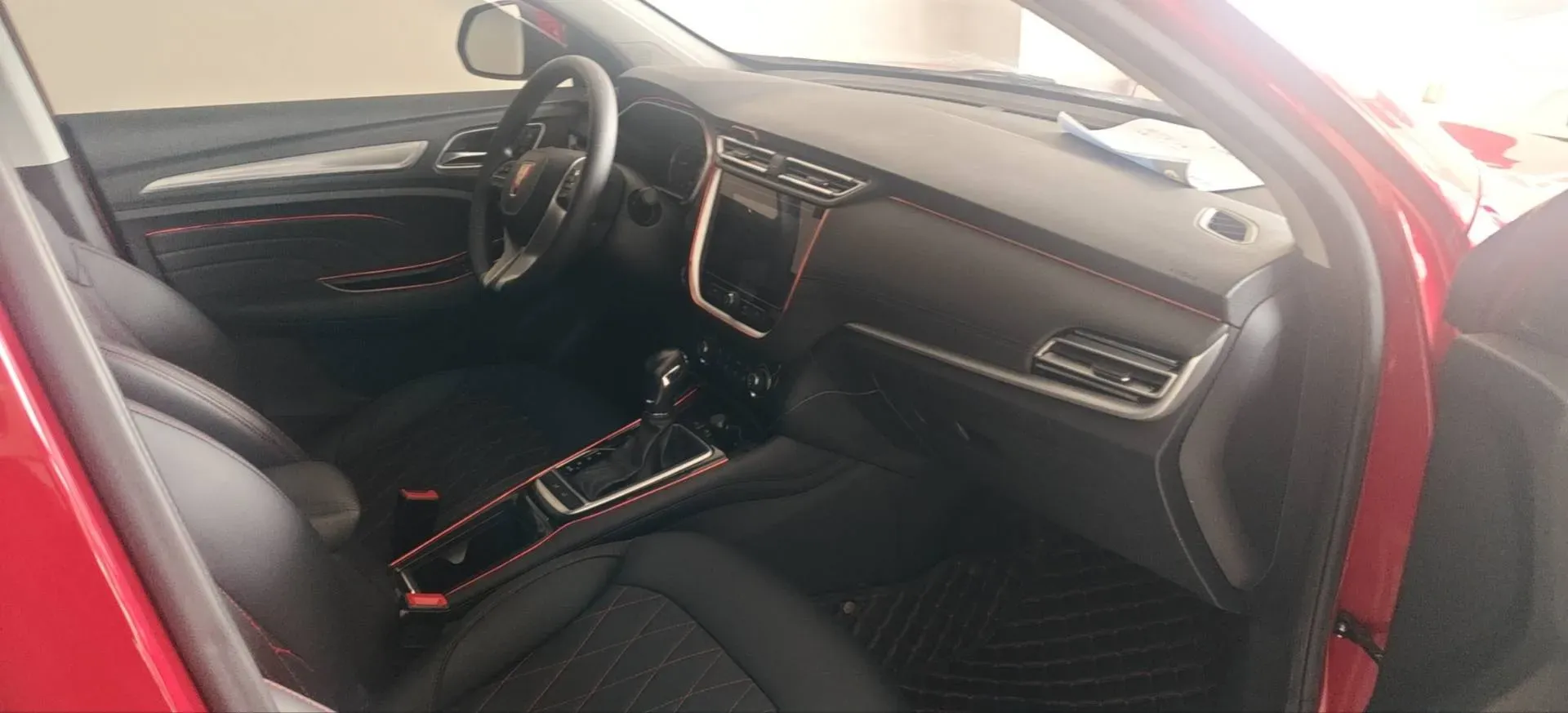 2020 Roewe RX3 1.6L 125HP L4 CVT,autocango,china used car exporter,china ev exporter,chinese used car exporter,chinese used ev exporter