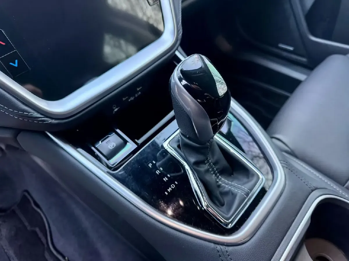 2023 Subaru Outback 2.5L 169HP H4 CVT,autocango,china used car exporter,china ev exporter,chinese used car exporter,chinese used ev exporter