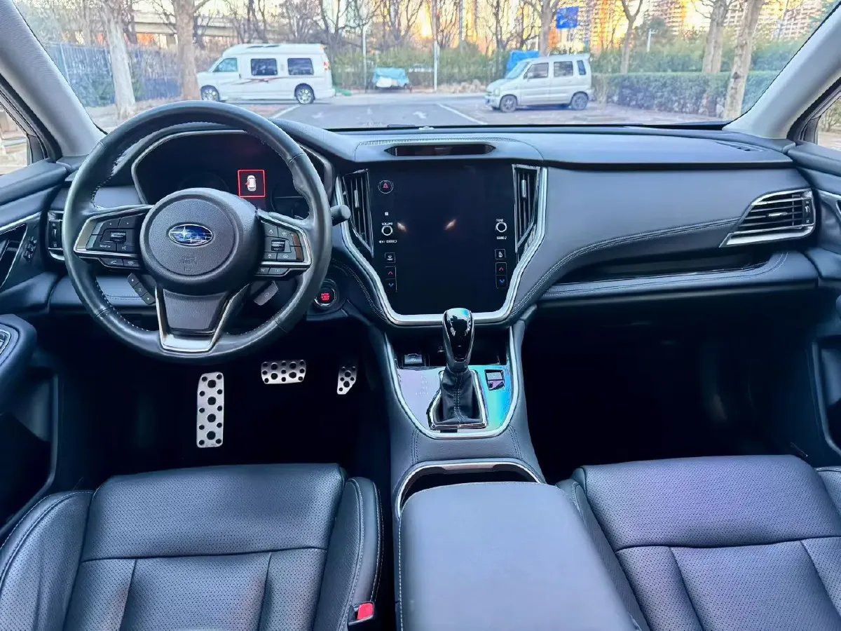 2023 Subaru Outback 2.5L 169HP H4 CVT,autocango,china used car exporter,china ev exporter,chinese used car exporter,chinese used ev exporter