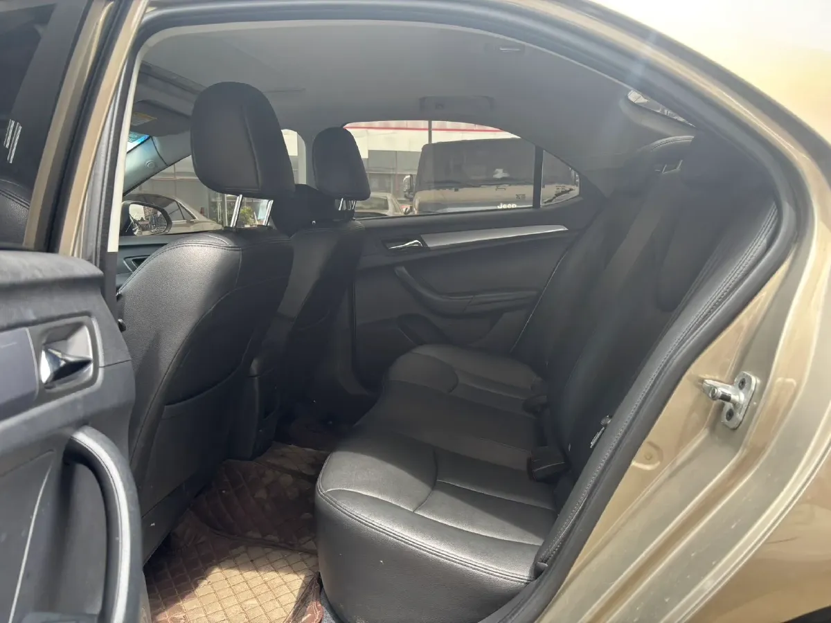 2018 Roewe 360 1.5L 116HP L4 4AT,autocango,china used car exporter,china ev exporter,chinese used car exporter,chinese used ev exporter