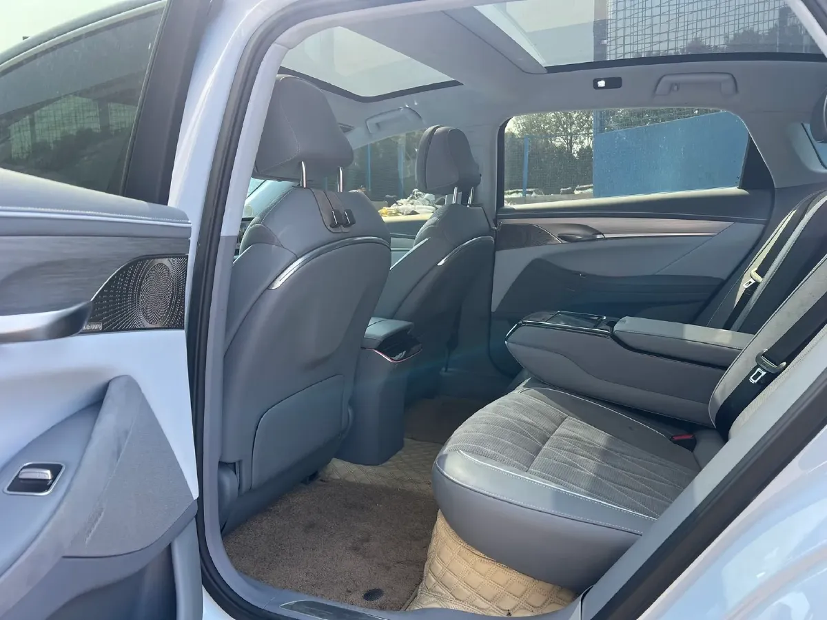 2023 Voyah ZhuiGuang BEV 82.11KWH,autocango,china used car exporter,china ev exporter,chinese used car exporter,chinese used ev exporter