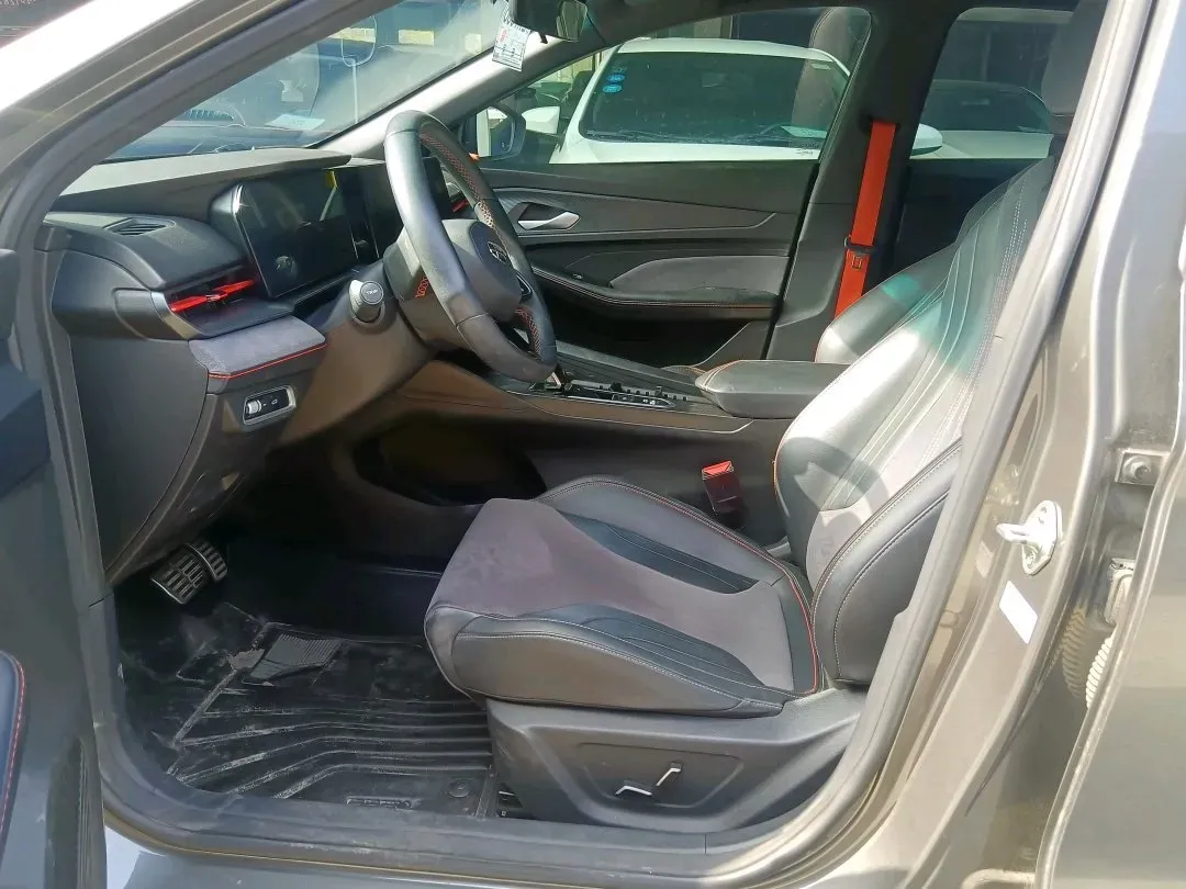 2022 Geely Binray 1.5T 181HP L4 7DCT,autocango,china used car exporter,china ev exporter,chinese used car exporter,chinese used ev exporter