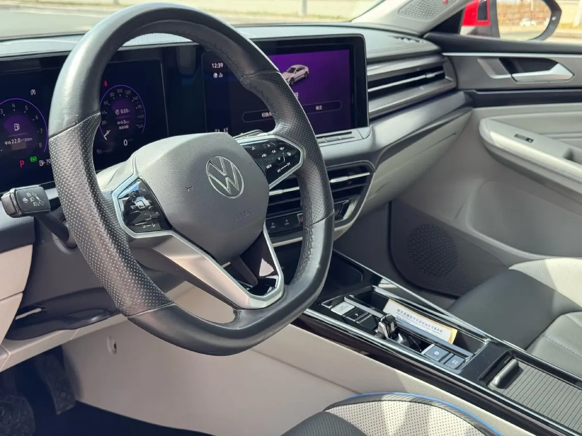 2022 Skoda Superb 2.0T 186HP L4 7DCT,autocango,china used car exporter,china ev exporter,chinese used car exporter,chinese used ev exporter