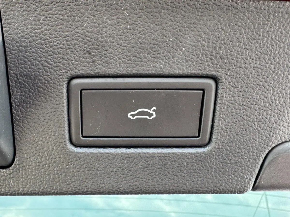 2022 Skoda Superb 2.0T 186HP L4 7DCT,autocango,china used car exporter,china ev exporter,chinese used car exporter,chinese used ev exporter