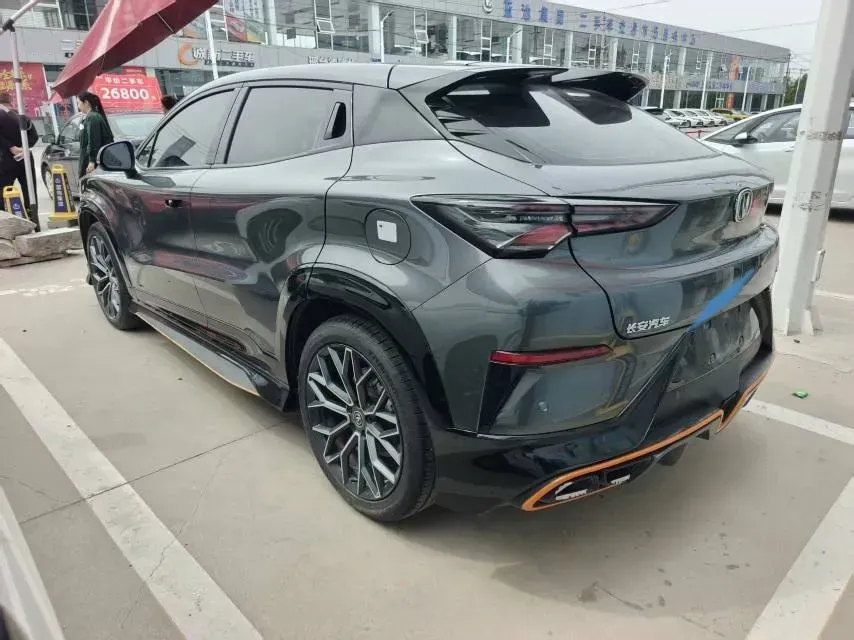 2022 ChangAn UNI-T 1.5T 188HP L4 7DCT,autocango,china used car exporter,china ev exporter,chinese used car exporter,chinese used ev exporter