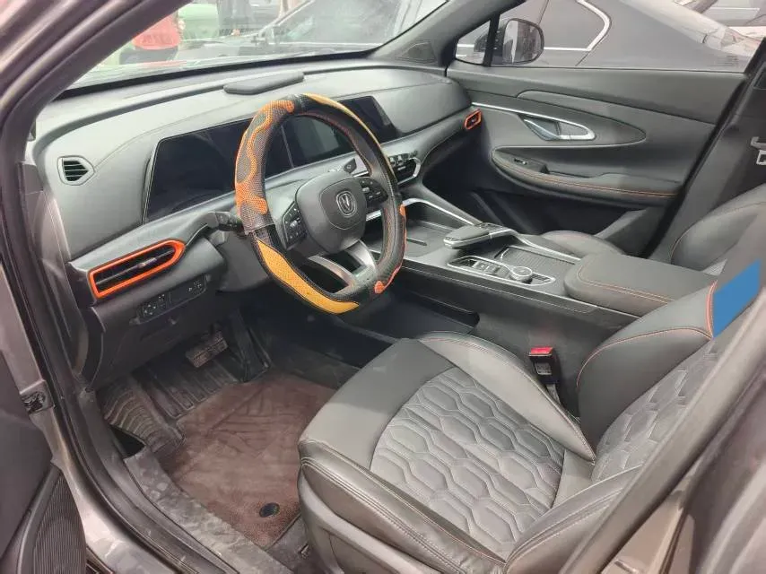 2022 ChangAn UNI-T 1.5T 188HP L4 7DCT,autocango,china used car exporter,china ev exporter,chinese used car exporter,chinese used ev exporter