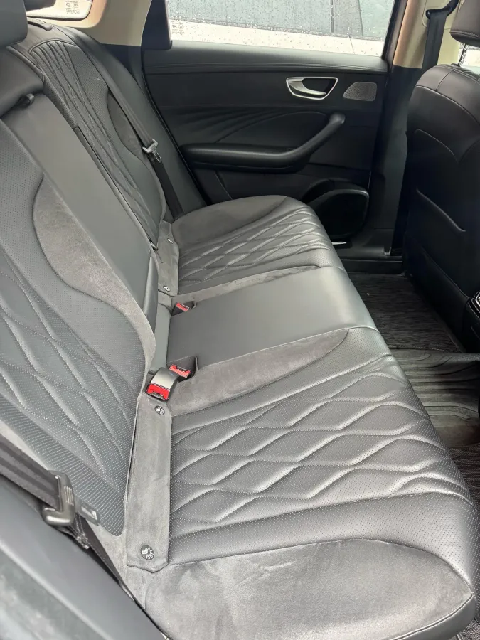 2023 Roewe D7 BEV 59.2KWH,autocango,china used car exporter,china ev exporter,chinese used car exporter,chinese used ev exporter