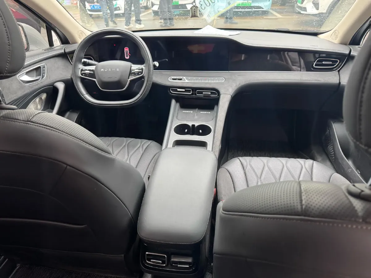 2023 Roewe D7 BEV 59.2KWH,autocango,china used car exporter,china ev exporter,chinese used car exporter,chinese used ev exporter