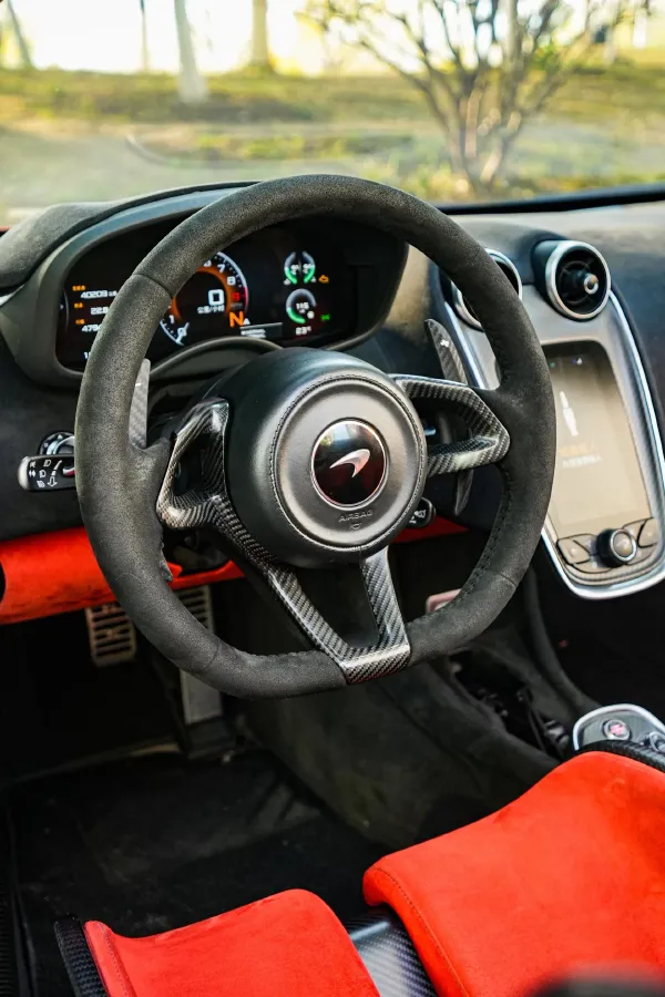 2019 McLaren 600LT 3.8T 600HP V8 7DCT,autocango,china used car exporter,china ev exporter,chinese used car exporter,chinese used ev exporter