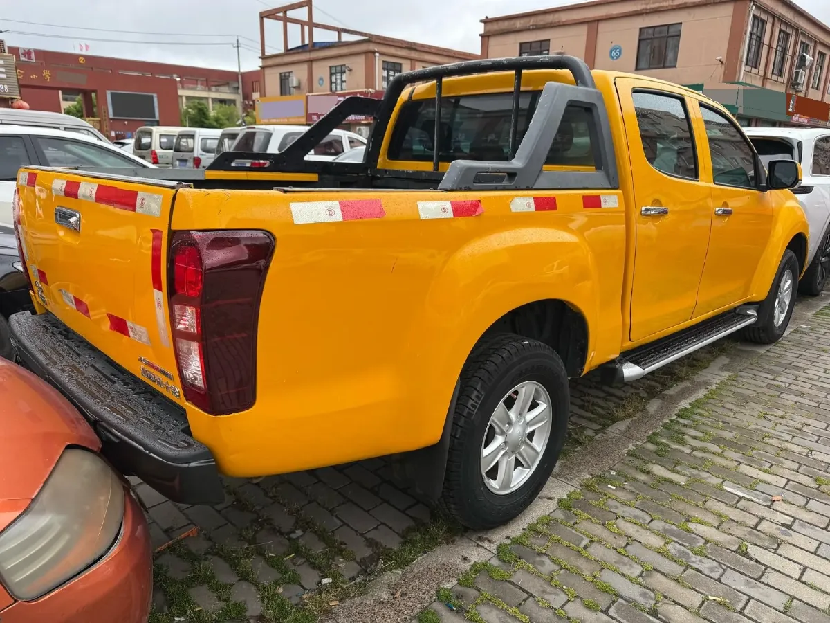 2019 Isuzu LingTuo 2.5T 129HP L4 6MT,autocango,china used car exporter,china ev exporter,chinese used car exporter,chinese used ev exporter