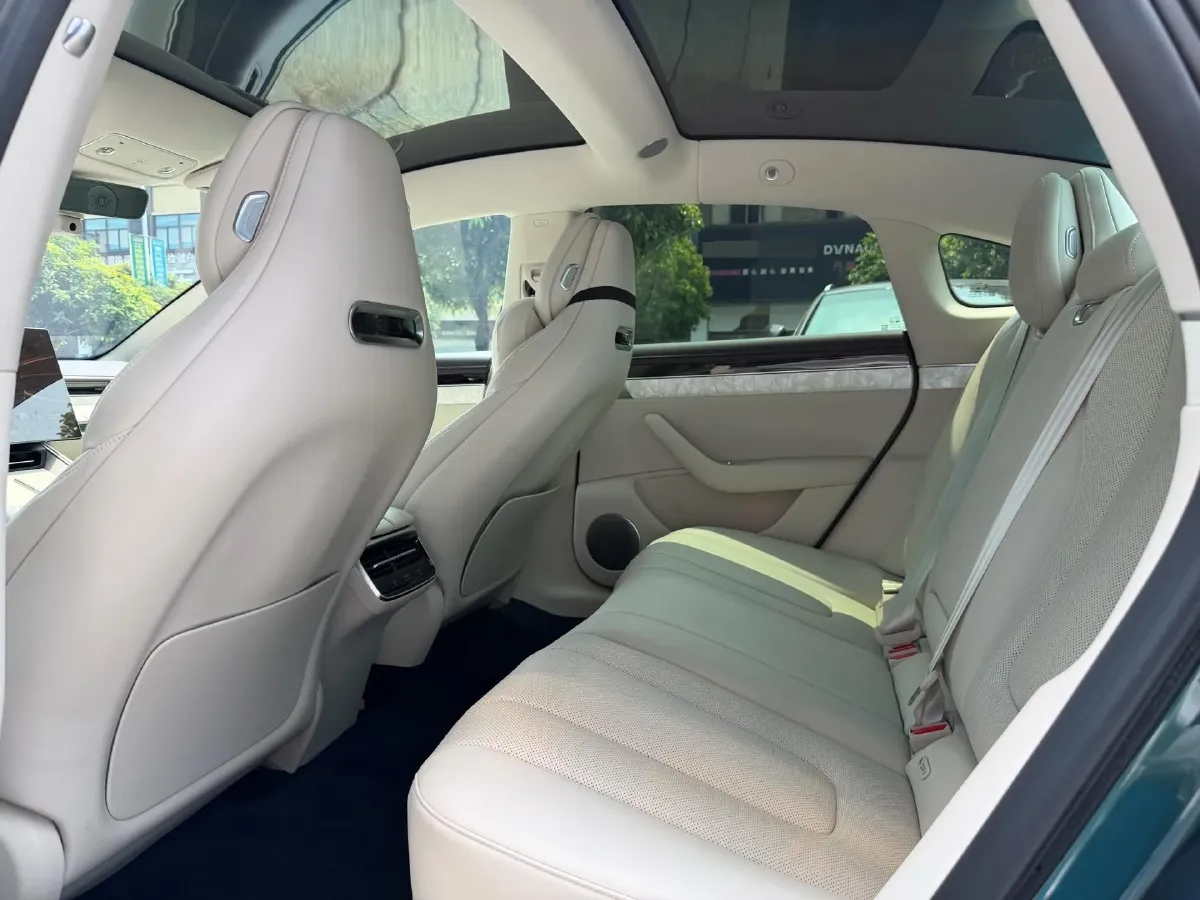 2026 Luxeed S7 BEV,autocango,china used car exporter,china ev exporter,chinese used car exporter,chinese used ev exporter