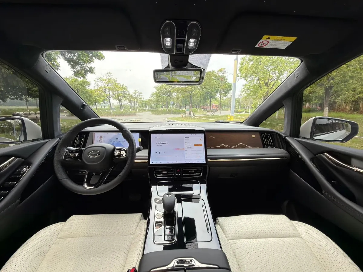 2023 GAC Trumpchi M8 2.0T 190HP L4 E-CVT Hybrid,autocango,china used car exporter,china ev exporter,chinese used car exporter,chinese used ev exporter