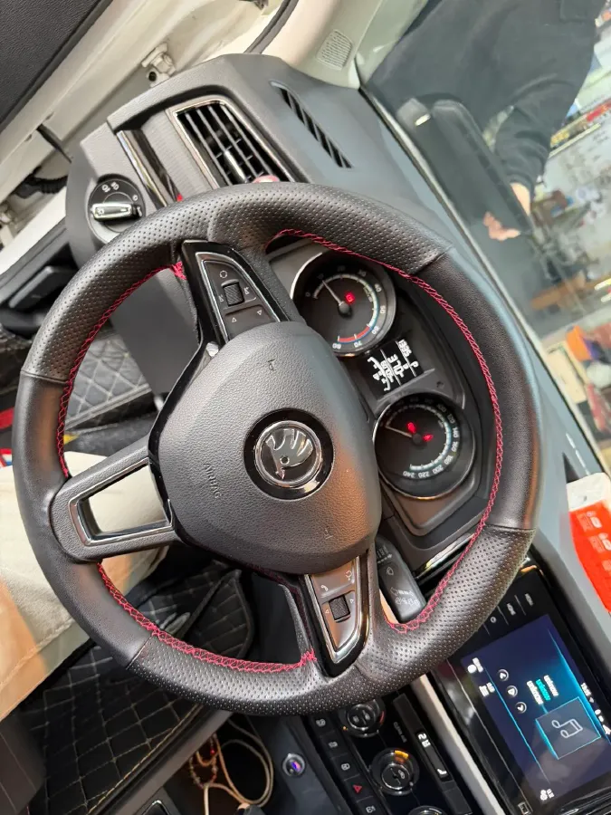 2020 Skoda Kamiq 1.5L 112HP L4 6AT,autocango,china used car exporter,china ev exporter,chinese used car exporter,chinese used ev exporter