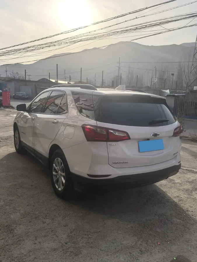 2018 Chevrolet Equinox 1.5T 180HP L4 6AT,autocango,china used car exporter,china ev exporter,chinese used car exporter,chinese used ev exporter
