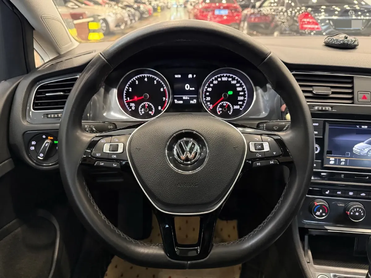 2018 Volkswagen Golf 1.4T 131HP L4 7DCT,autocango,china used car exporter,china ev exporter,chinese used car exporter,chinese used ev exporter