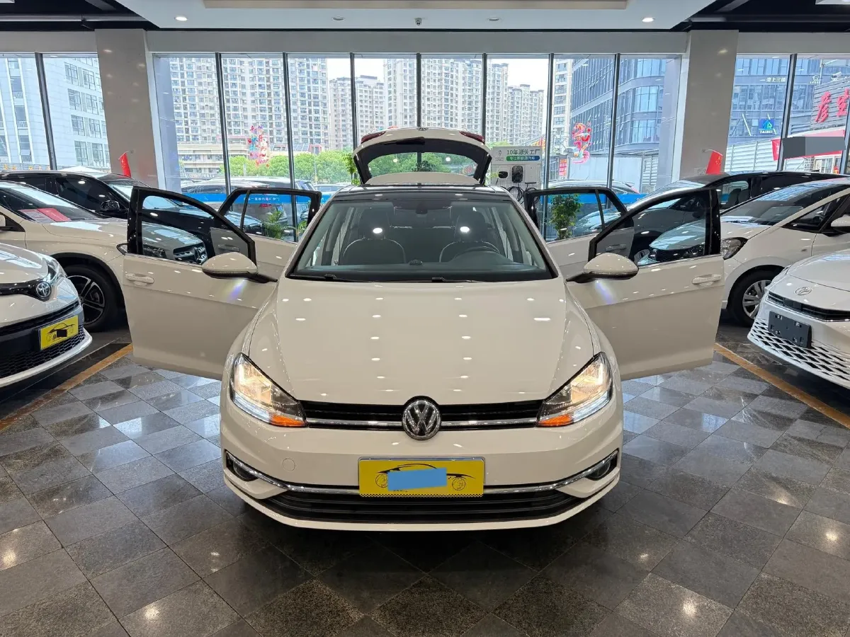 2018 Volkswagen Golf 1.4T 131HP L4 7DCT,autocango,china used car exporter,china ev exporter,chinese used car exporter,chinese used ev exporter