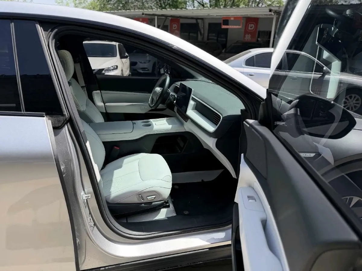 2024 Xpeng G6 BEV 66KWH,autocango,china used car exporter,china ev exporter,chinese used car exporter,chinese used ev exporter