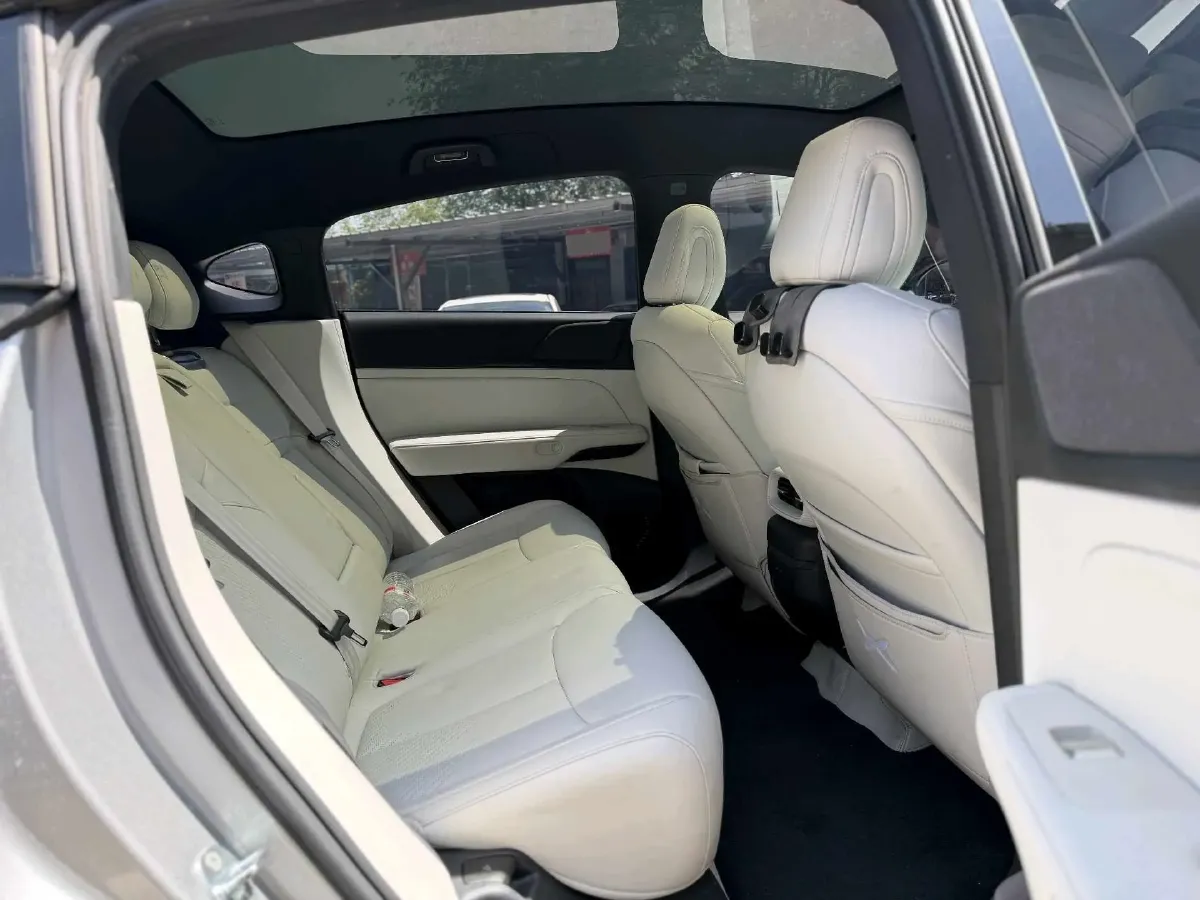 2024 Xpeng G6 BEV 66KWH,autocango,china used car exporter,china ev exporter,chinese used car exporter,chinese used ev exporter