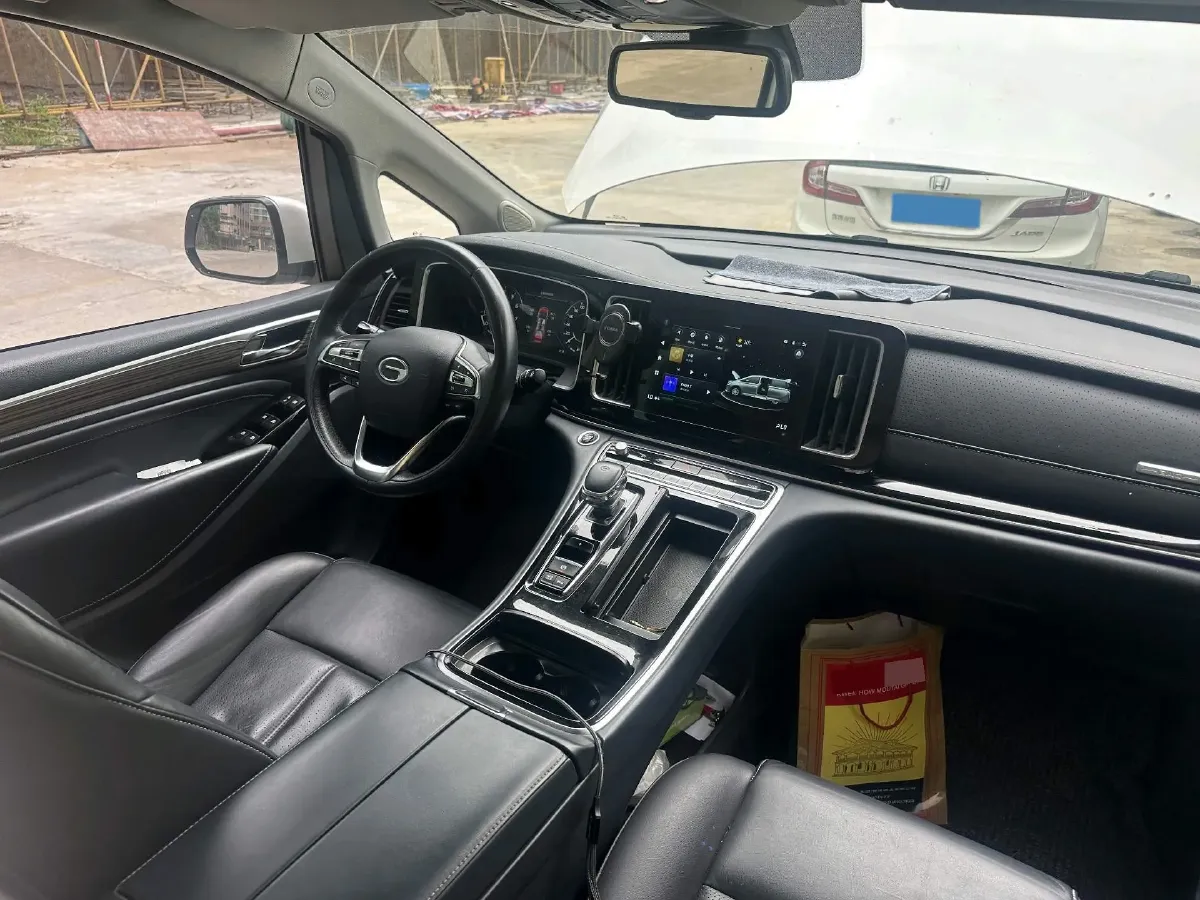 2021 GAC Trumpchi M8 2.0T 252HP L4 8AT,autocango,china used car exporter,china ev exporter,chinese used car exporter,chinese used ev exporter