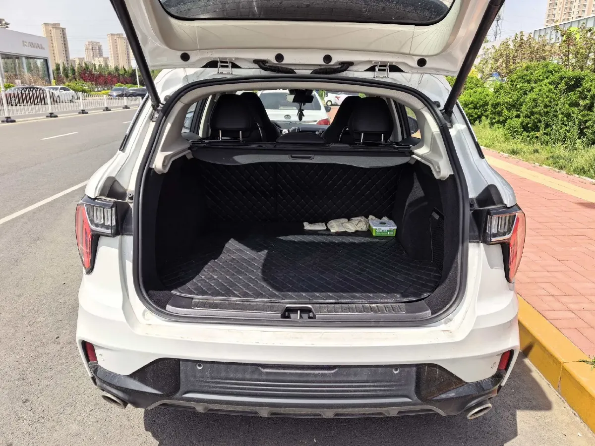 2021 LYNK&CO 01 2.0T 218HP L4 8AT,autocango,china used car exporter,china ev exporter,chinese used car exporter,chinese used ev exporter