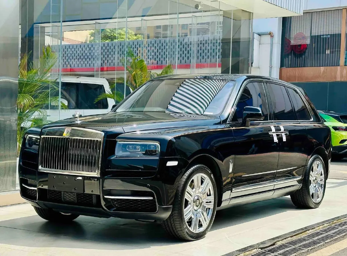 2018 Rolls-Royce Cullinan 6.7T 571HP V12 8AT,autocango,china used car exporter,china ev exporter,chinese used car exporter,chinese used ev exporter