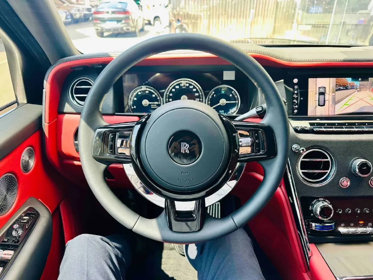 2018 Rolls-Royce Cullinan 6.7T 571HP V12 8AT,autocango,china used car exporter,china ev exporter,chinese used car exporter,chinese used ev exporter