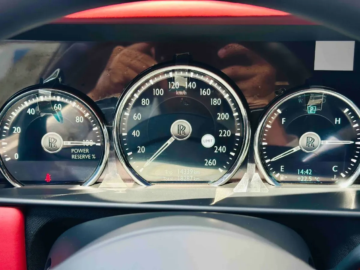 2018 Rolls-Royce Cullinan 6.7T 571HP V12 8AT,autocango,china used car exporter,china ev exporter,chinese used car exporter,chinese used ev exporter