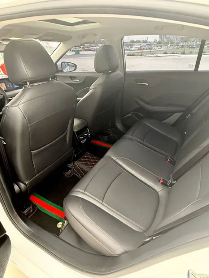 2023 Roewe i5 1.5L 129HP L4 CVT,autocango,china used car exporter,china ev exporter,chinese used car exporter,chinese used ev exporter