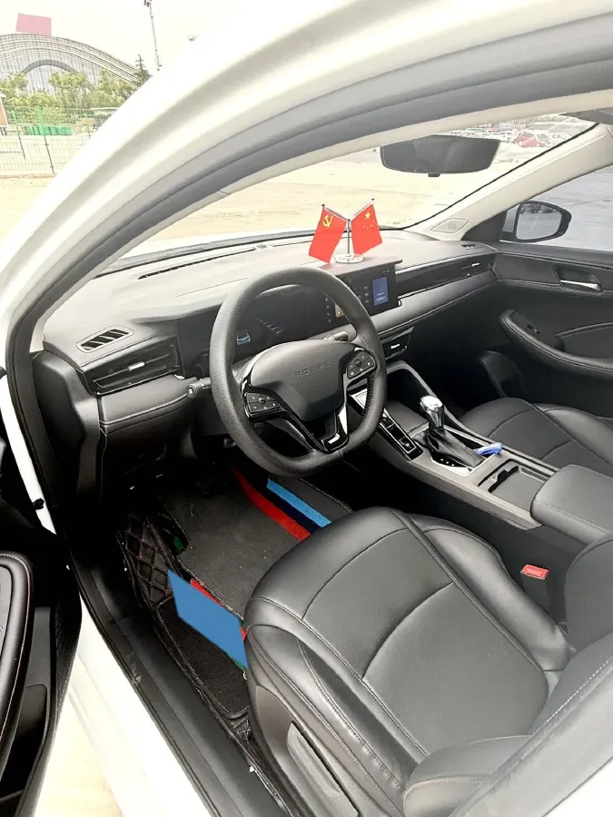 2023 Roewe i5 1.5L 129HP L4 CVT,autocango,china used car exporter,china ev exporter,chinese used car exporter,chinese used ev exporter