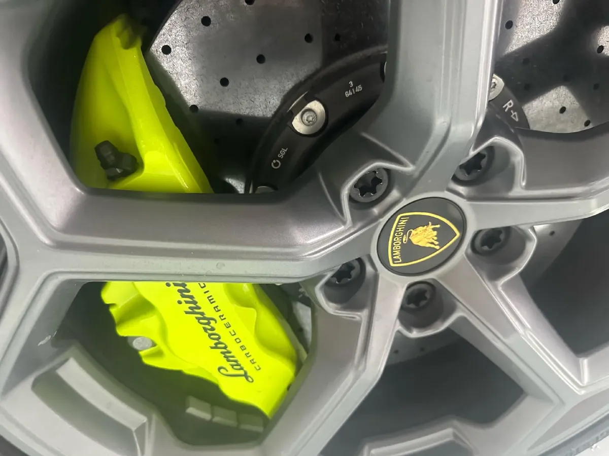 2023 Lamborghini Huracán 5.2L 640HP V10 7DCT,autocango,china used car exporter,china ev exporter,chinese used car exporter,chinese used ev exporter