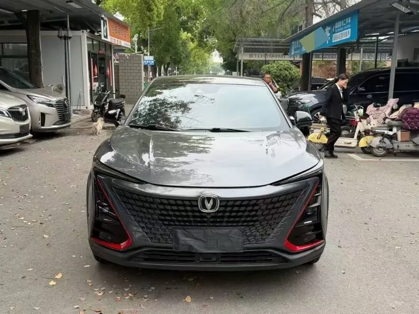 2020 ChangAn UNI-T 1.5T 180HP L4 7DCT,autocango,china used car exporter,china ev exporter,chinese used car exporter,chinese used ev exporter