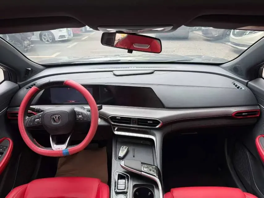 2020 ChangAn UNI-T 1.5T 180HP L4 7DCT,autocango,china used car exporter,china ev exporter,chinese used car exporter,chinese used ev exporter