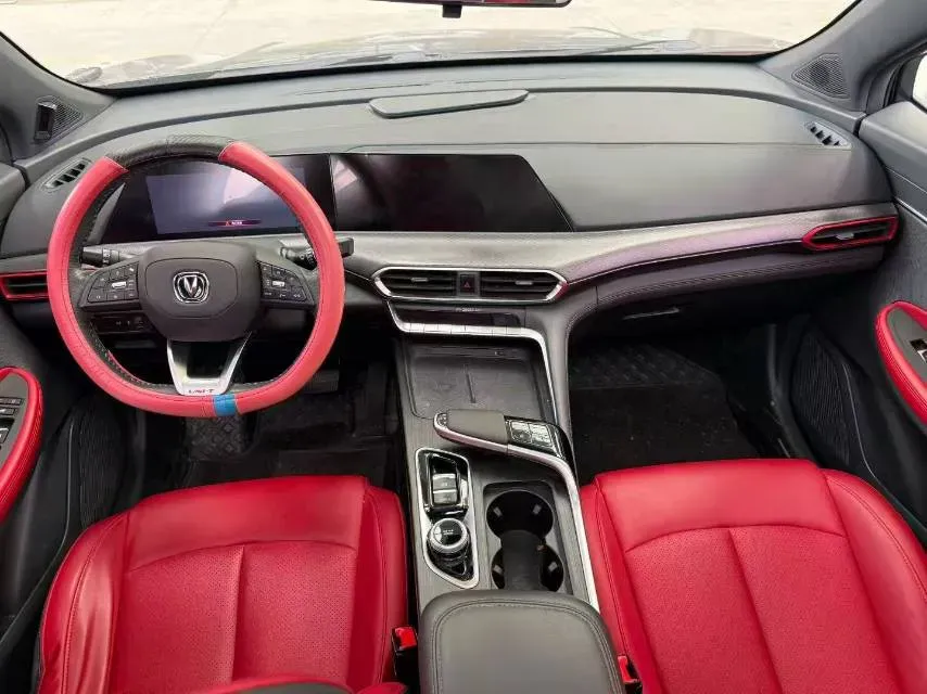 2020 ChangAn UNI-T 1.5T 180HP L4 7DCT,autocango,china used car exporter,china ev exporter,chinese used car exporter,chinese used ev exporter