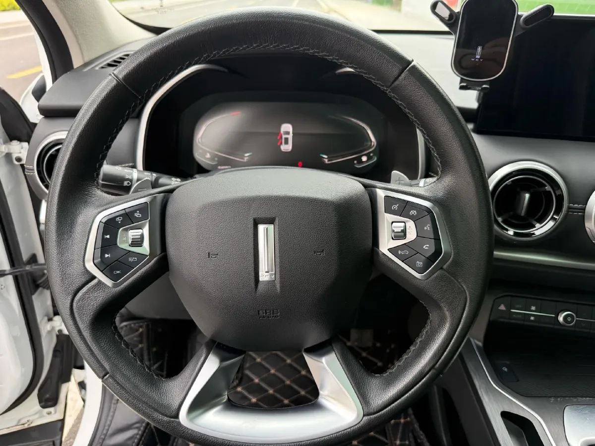 2020 WEY VV6 2.0T 227HP L4 7DCT,autocango,china used car exporter,china ev exporter,chinese used car exporter,chinese used ev exporter