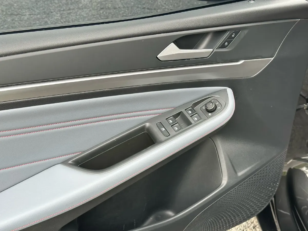 2023 Volkswagen Lamando 1.4T 150HP L4 7DCT,autocango,china used car exporter,china ev exporter,chinese used car exporter,chinese used ev exporter