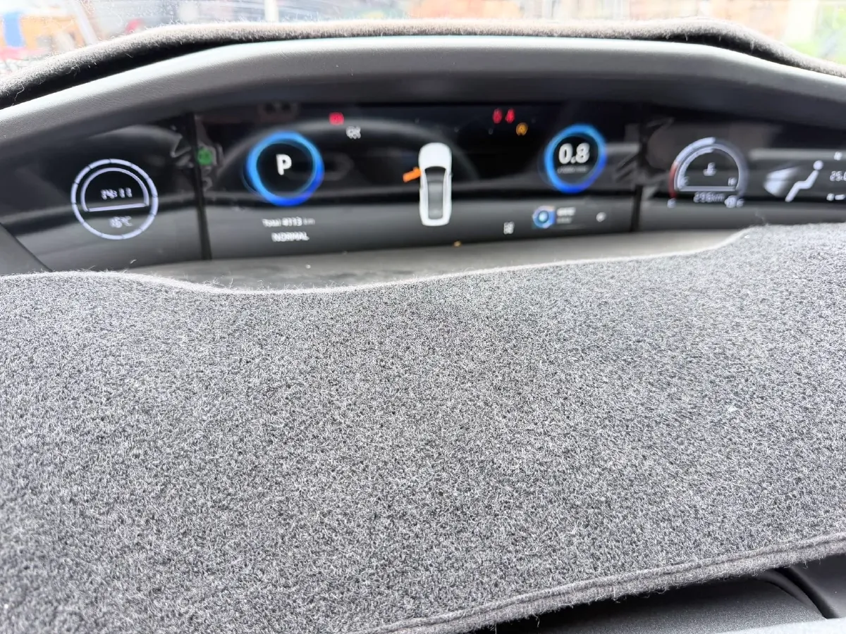 2023 ChangAn UNI-V 1.5T 188HP L4 7DCT,autocango,china used car exporter,china ev exporter,chinese used car exporter,chinese used ev exporter