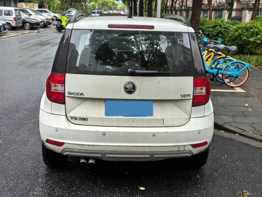 2016 Skoda Yeti 1.4T 150HP L4 7DCT,autocango,china used car exporter,china ev exporter,chinese used car exporter,chinese used ev exporter