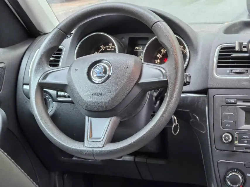 2016 Skoda Yeti 1.4T 150HP L4 7DCT,autocango,china used car exporter,china ev exporter,chinese used car exporter,chinese used ev exporter