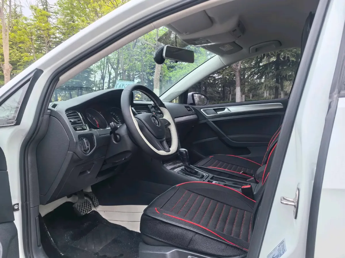 2018 Volkswagen Golf 1.6L 110HP L4 6AT,autocango,china used car exporter,china ev exporter,chinese used car exporter,chinese used ev exporter