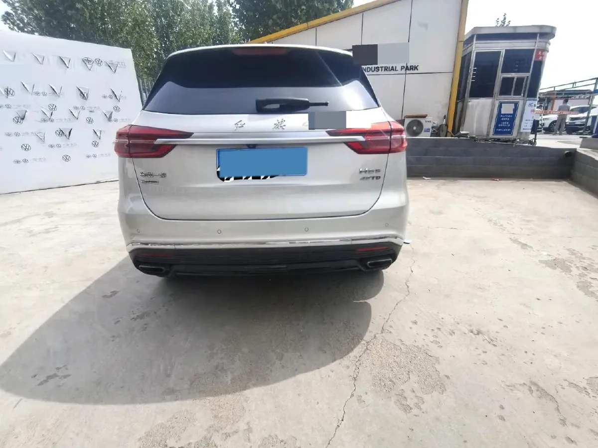2019 HongQi HS5 2.0T 224HP L4 6AT,autocango,china used car exporter,china ev exporter,chinese used car exporter,chinese used ev exporter