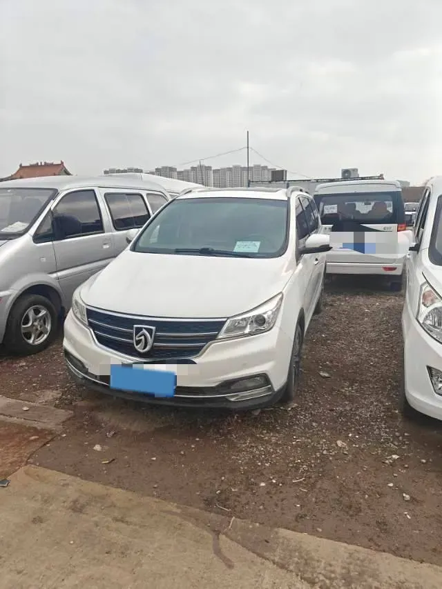 2017 SWM X7 1.5T 156HP L4 5MT,autocango,china used car exporter,china ev exporter,chinese used car exporter,chinese used ev exporter