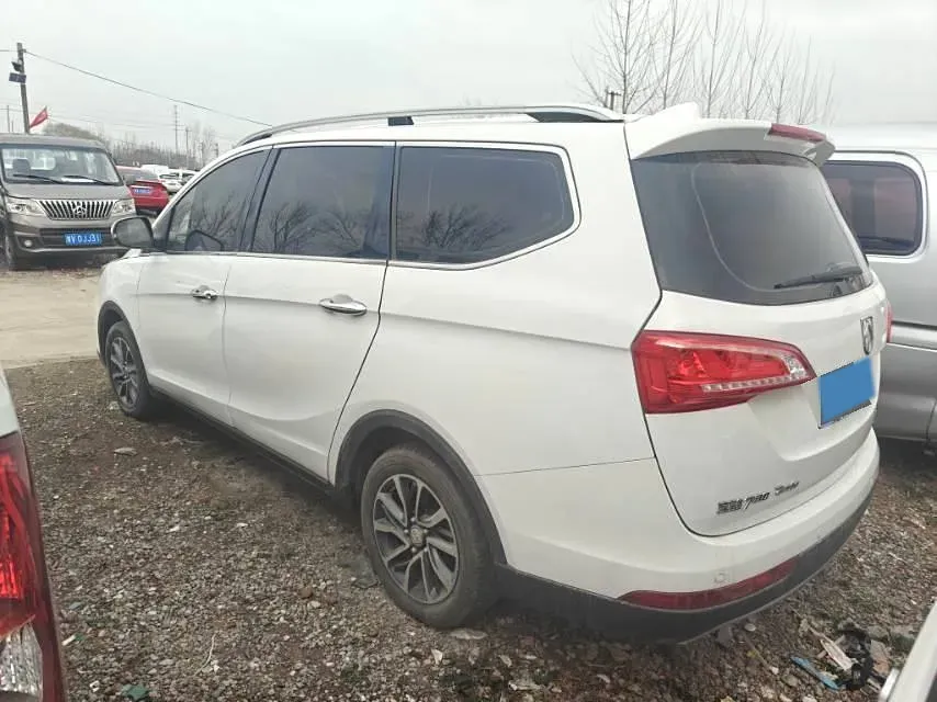 2017 SWM X7 1.5T 156HP L4 5MT,autocango,china used car exporter,china ev exporter,chinese used car exporter,chinese used ev exporter