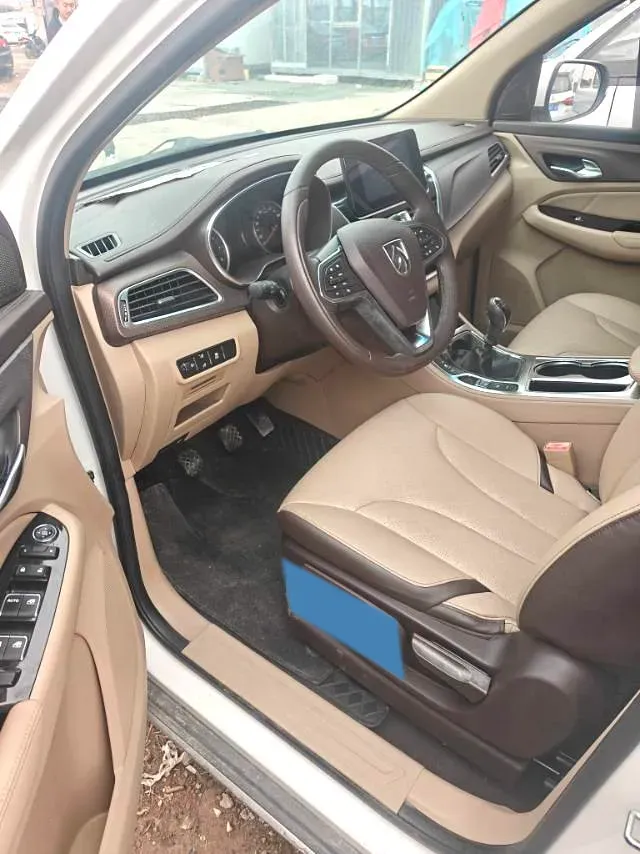 2017 SWM X7 1.5T 156HP L4 5MT,autocango,china used car exporter,china ev exporter,chinese used car exporter,chinese used ev exporter